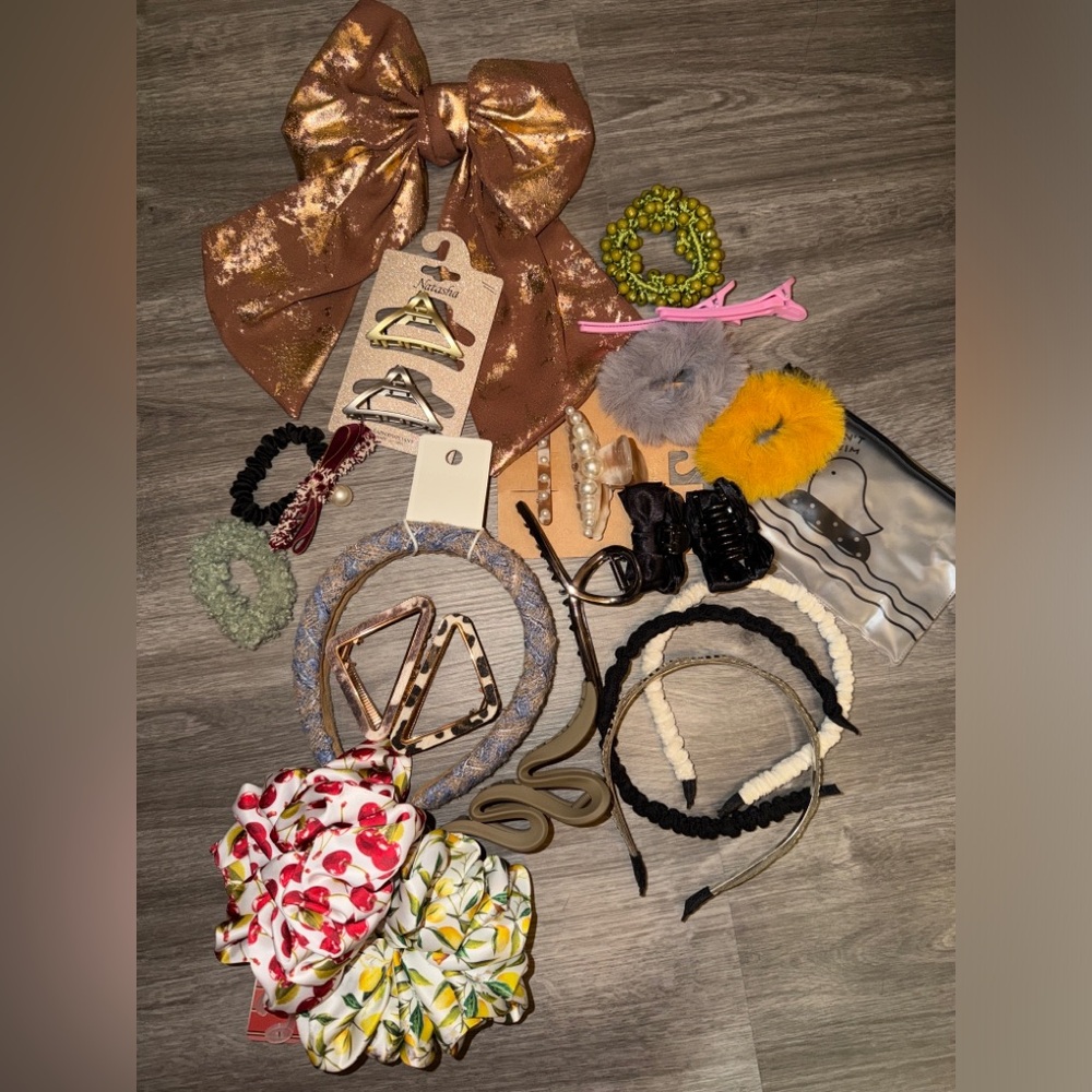 🇺🇸Firm Price🇺🇸25 pieces Bundle sale hair accessories